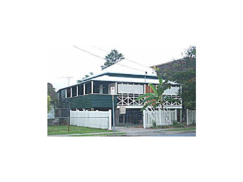 54 Earl Street, Greenslopes QLD 4120