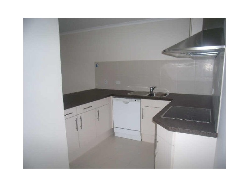 4/20 White St (TD), Southport QLD 4215