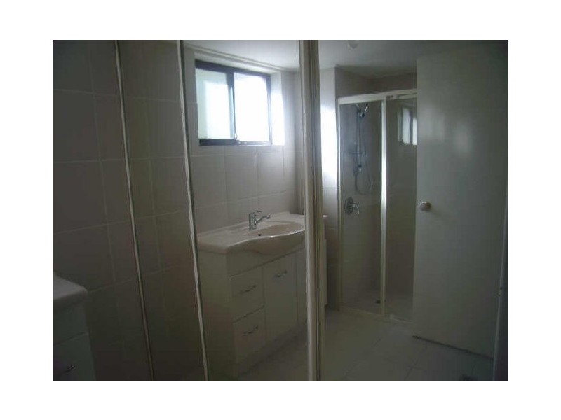 4/20 White St (TD), Southport QLD 4215