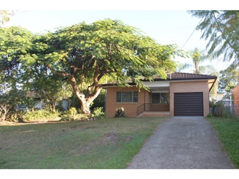 18 Sungold Avenue, Southport QLD 4215