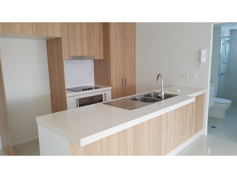 301/8 Norman Street, Southport QLD 4215