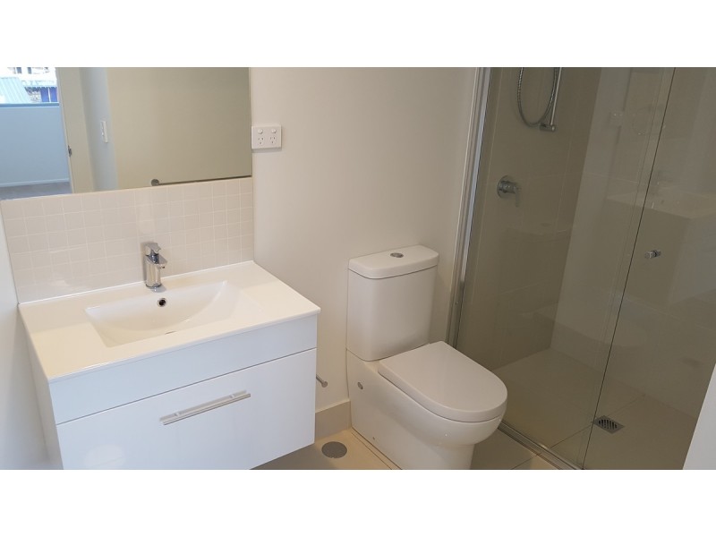 301/8 Norman Street, Southport QLD 4215