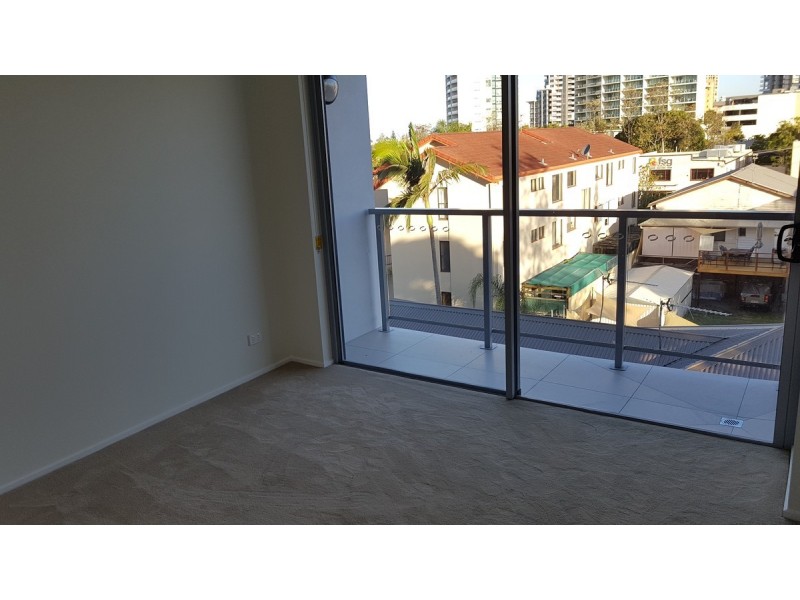 301/8 Norman Street, Southport QLD 4215