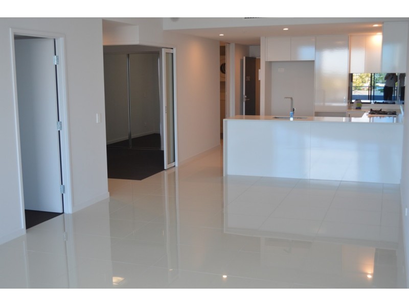 2302/5 Harbourside Court, Biggera Waters QLD 4216