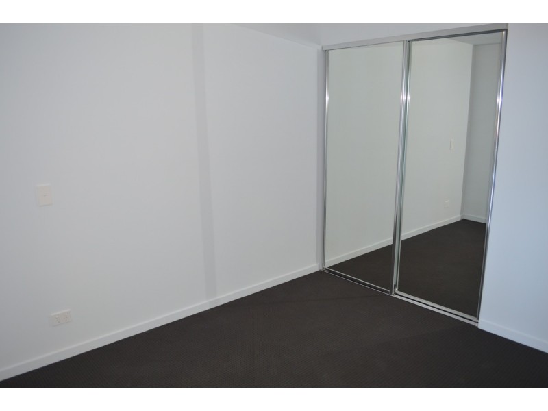 2302/5 Harbourside Court, Biggera Waters QLD 4216