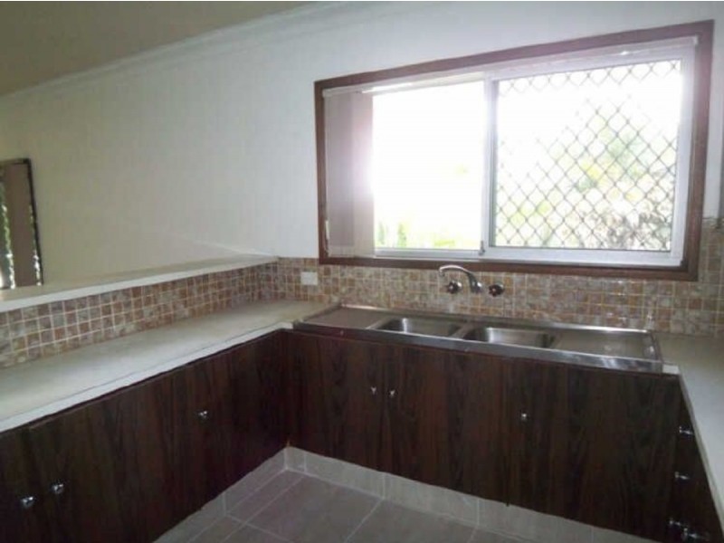 5 Ellen Street, Southport QLD 4215