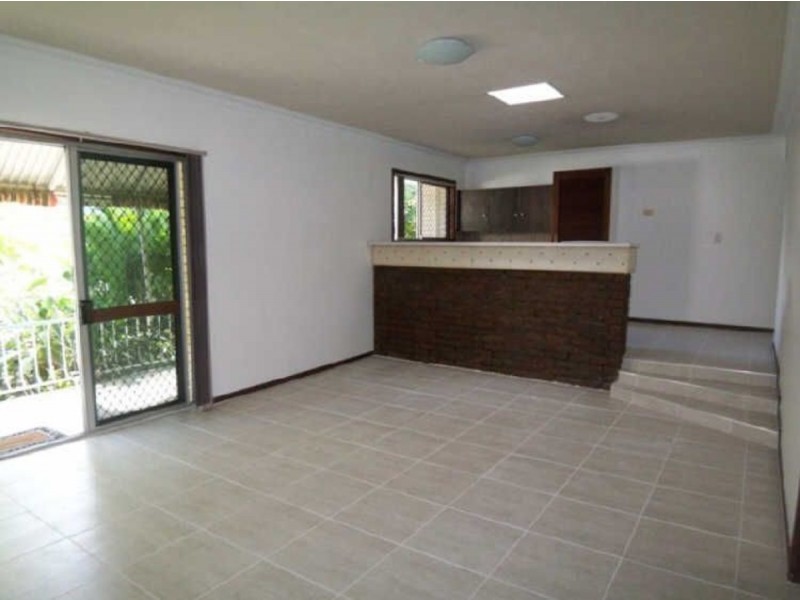 5 Ellen Street, Southport QLD 4215