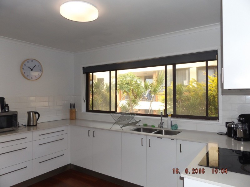 6/278 Marine Parade, Labrador QLD 4215