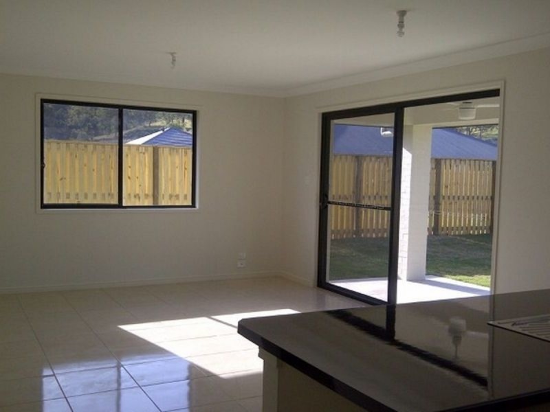 3 Bindarin, Upper Coomera QLD 4209