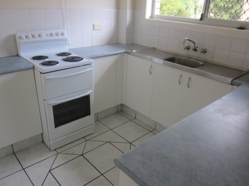 8/15 Lather Street, Southport QLD 4215