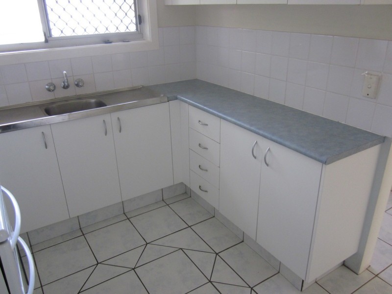 8/15 Lather Street, Southport QLD 4215