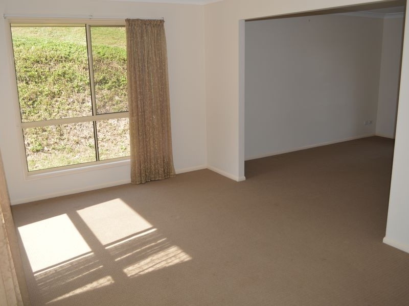 50 Lucille Ball Place, Arundel QLD 4214