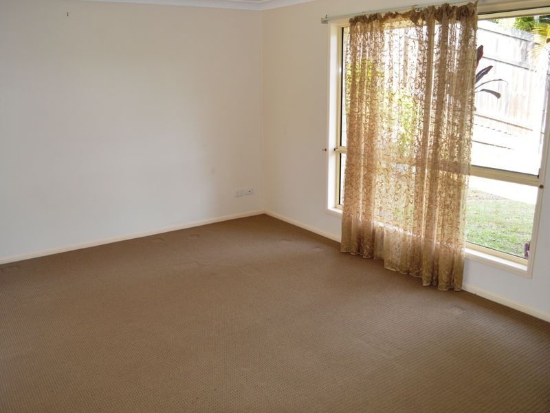 50 Lucille Ball Place, Arundel QLD 4214