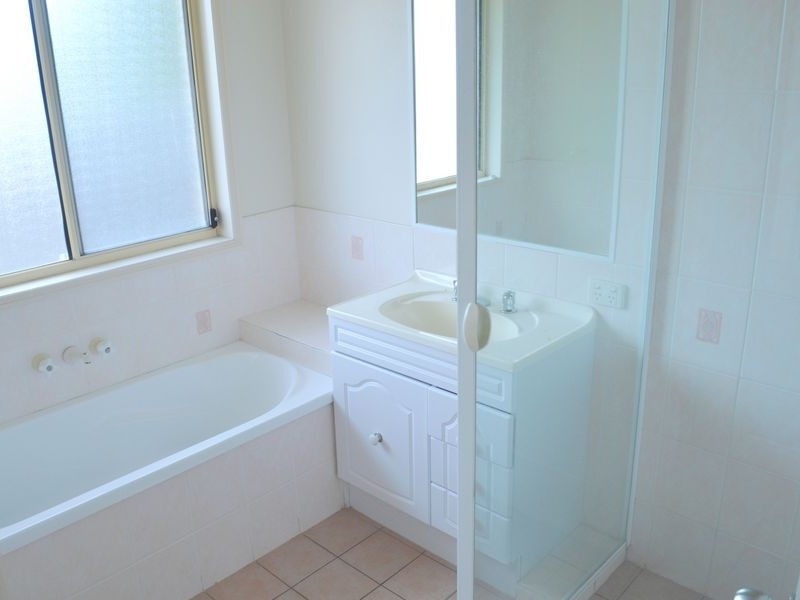 50 Lucille Ball Place, Arundel QLD 4214