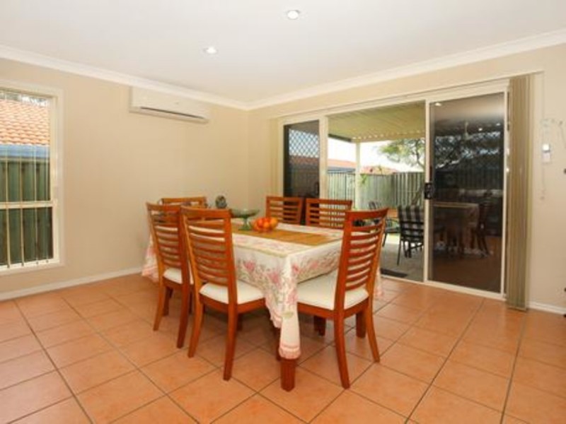 18 Marble Arch Place, Arundel QLD 4214