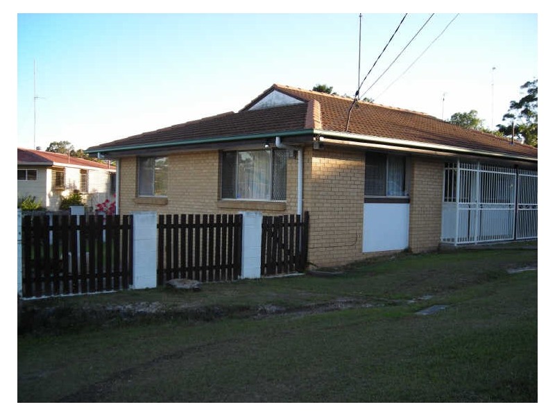 8 Louise Street, Southport QLD 4215