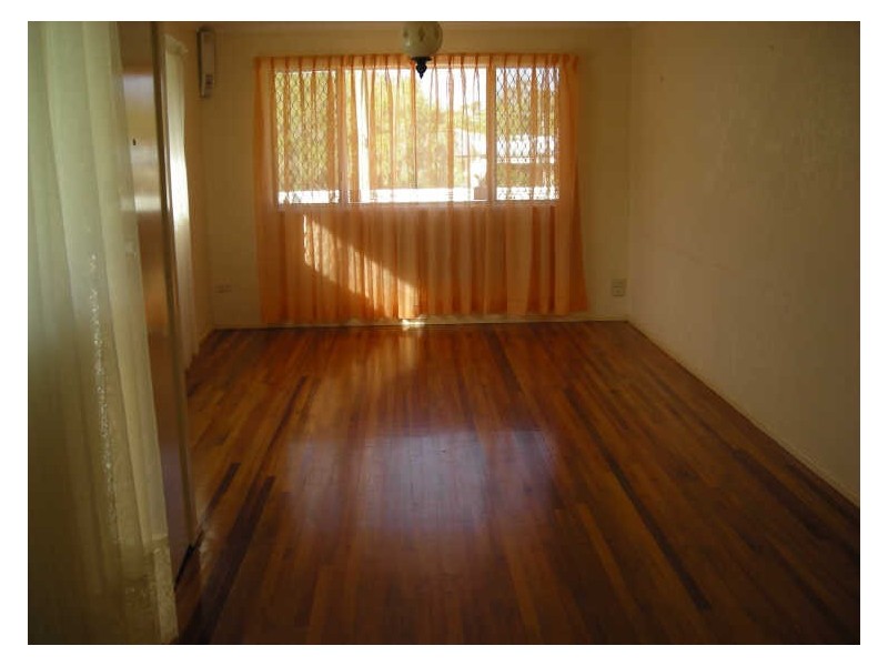 8 Louise Street, Southport QLD 4215