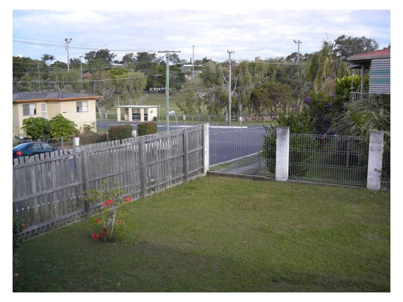 8 Louise Street, Southport QLD 4215