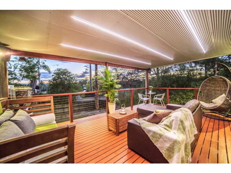 16 Tasman Avenue, Molendinar QLD 4214