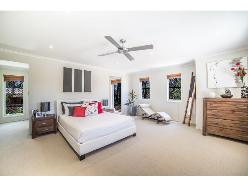 16 Tasman Avenue, Molendinar QLD 4214