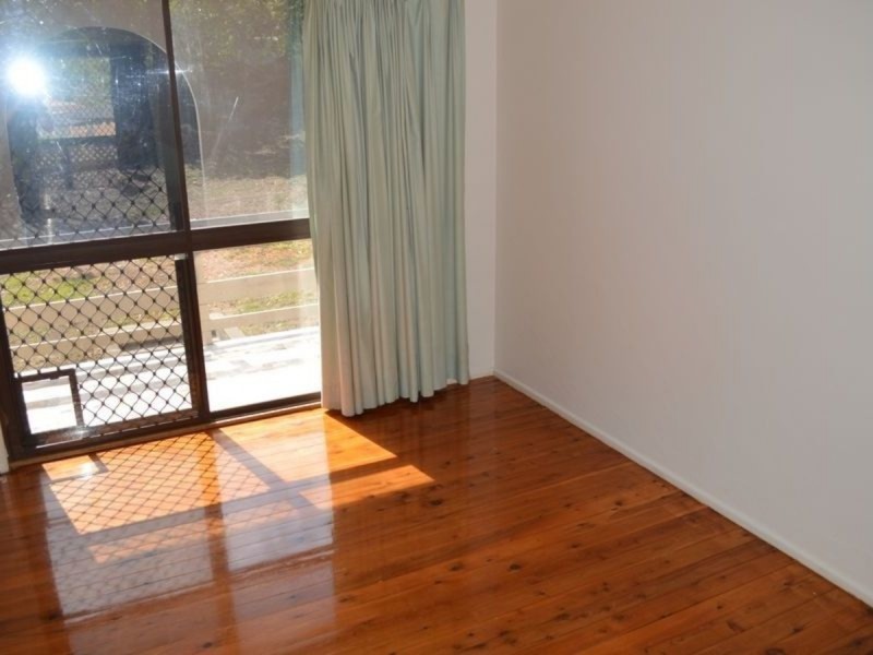 30 Crinum Crescent, Southport QLD 4215