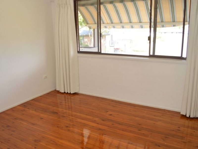 30 Crinum Crescent, Southport QLD 4215