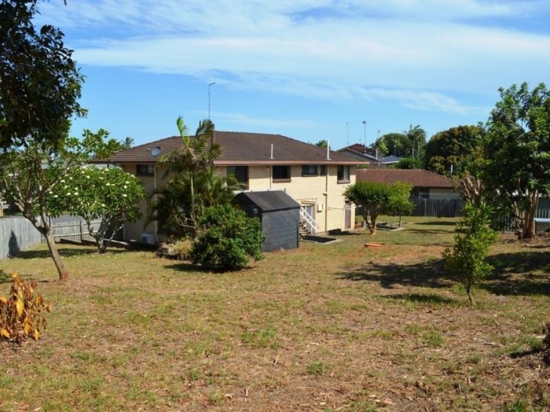 30 Crinum Crescent, Southport QLD 4215