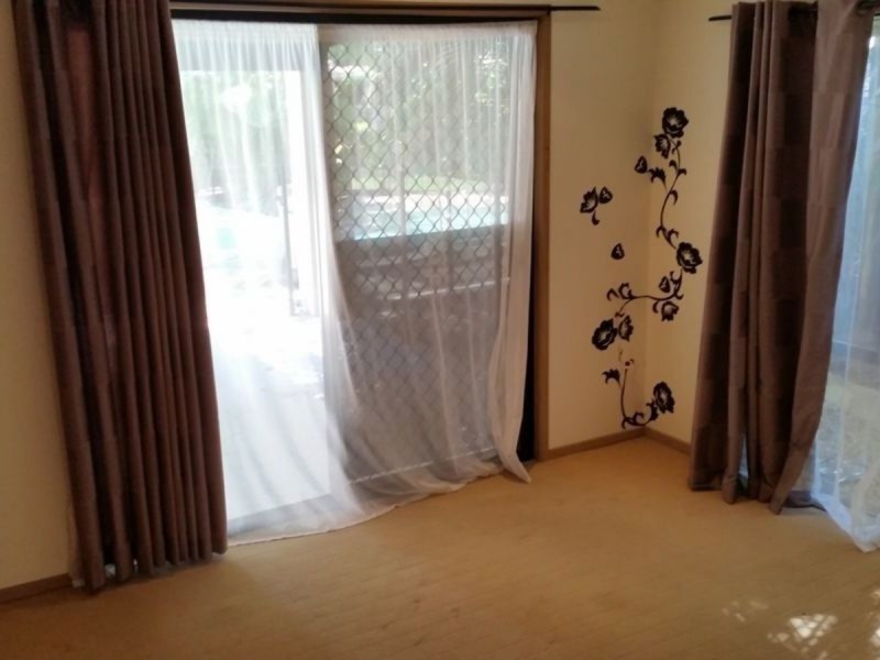 4 Terrigal Crescent, Southport QLD 4215