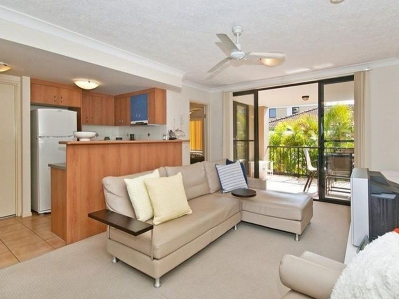 9/4 Mawarra Street, Palm Beach QLD 4221