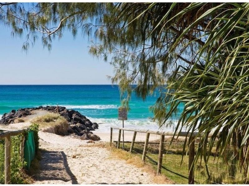 9/4 Mawarra Street, Palm Beach QLD 4221