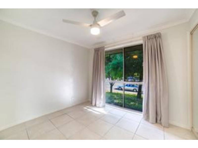 1/7 Napper Road, Arundel QLD 4214