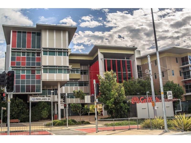 1/7 Napper Road, Arundel QLD 4214