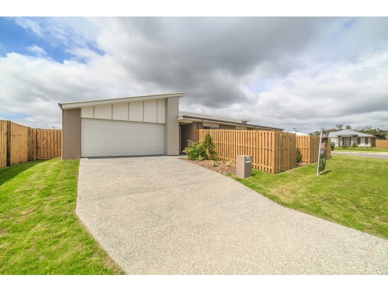 1/26 Stinson Circuit, Coomera QLD 4209
