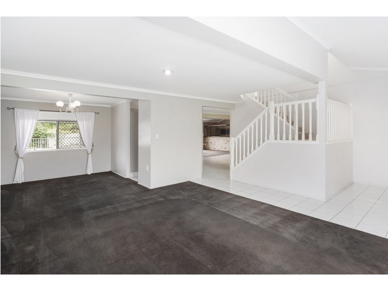 10 Greenwood Court, Helensvale QLD 4212