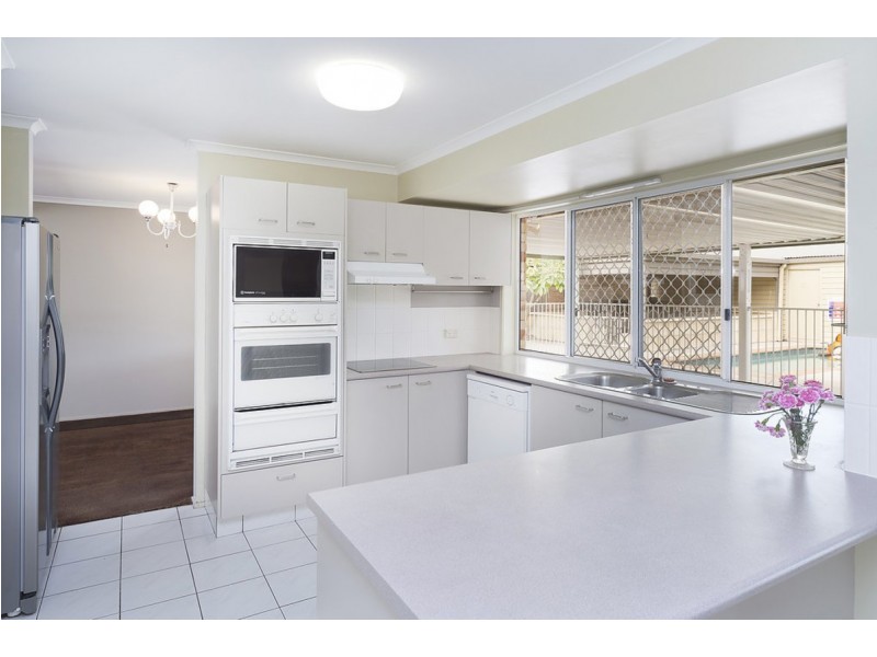 10 Greenwood Court, Helensvale QLD 4212