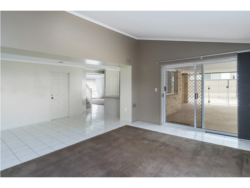 10 Greenwood Court, Helensvale QLD 4212