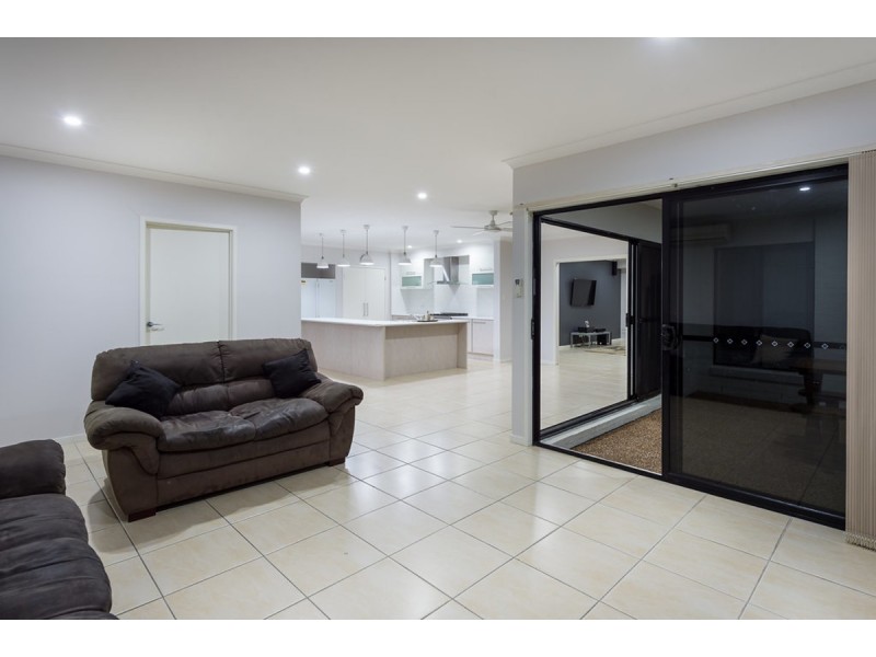 12 Helsal Court, Coomera Waters QLD 4209