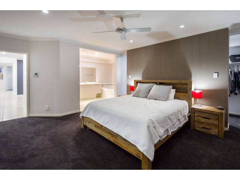 12 Helsal Court, Coomera Waters QLD 4209