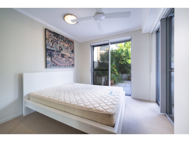 8/154 Musgrave Avenue, Southport QLD 4215