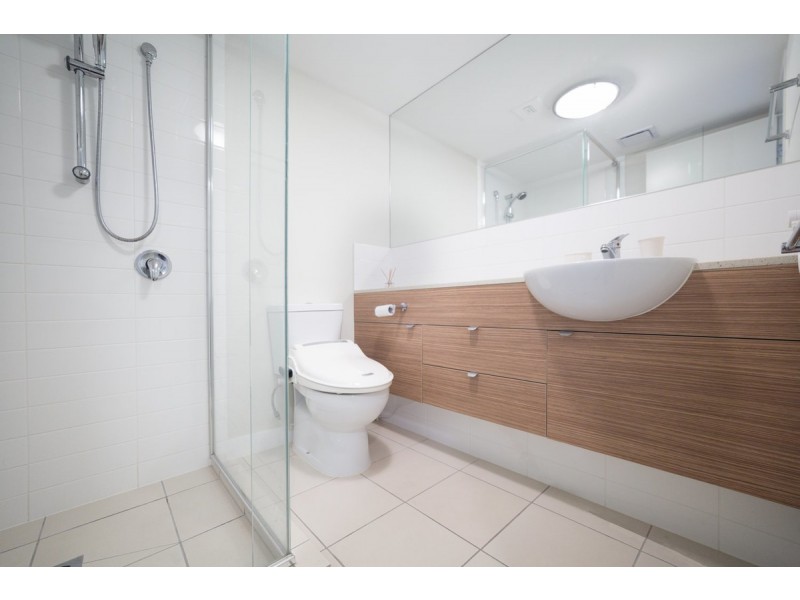 8/154 Musgrave Avenue, Southport QLD 4215