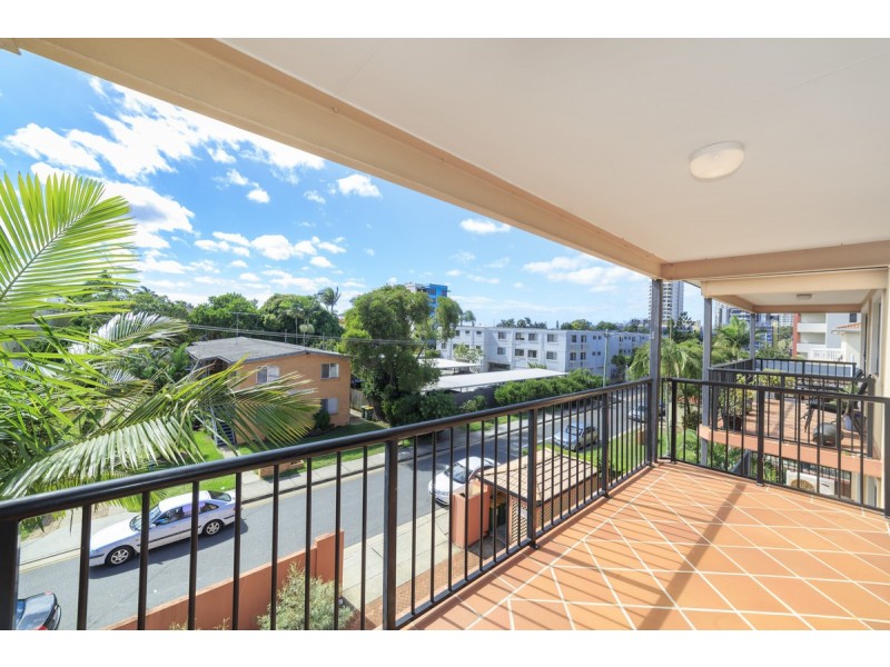 8/28 Little Norman Street, Southport QLD 4215