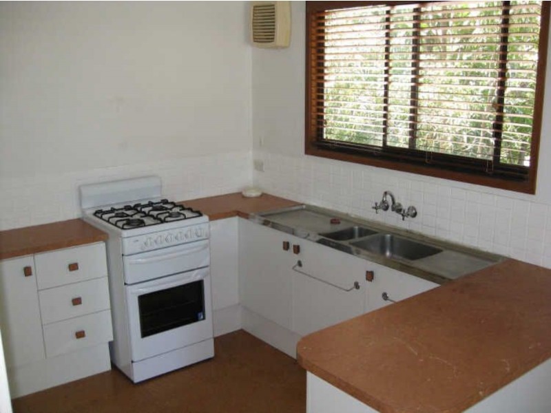 2/85 Anne Street, Southport QLD 4215