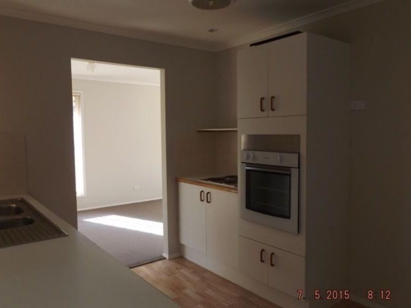 4 Marilyn Monroe Court, Parkwood QLD 4214