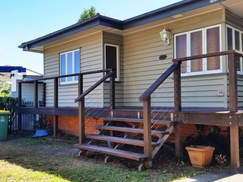 15 Fisher Avenue, Southport QLD 4215
