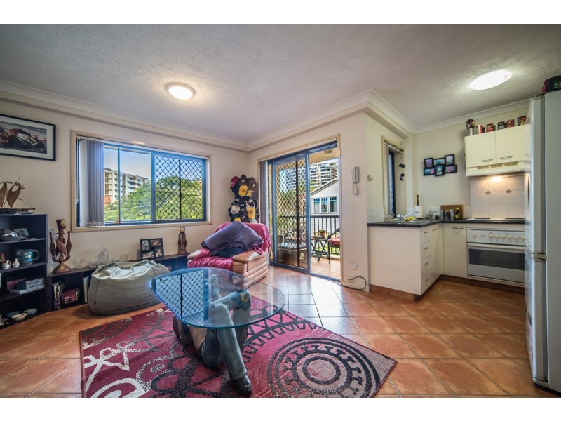 7/56 Bauer Street, Southport QLD 4215