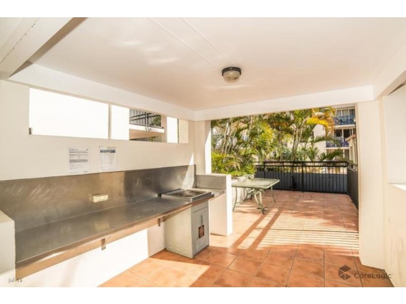 13/5-7 Railway Street, Southport QLD 4215