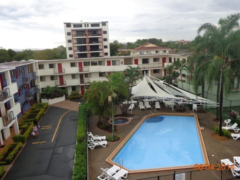 11/136 Marine Parade, Southport QLD 4215