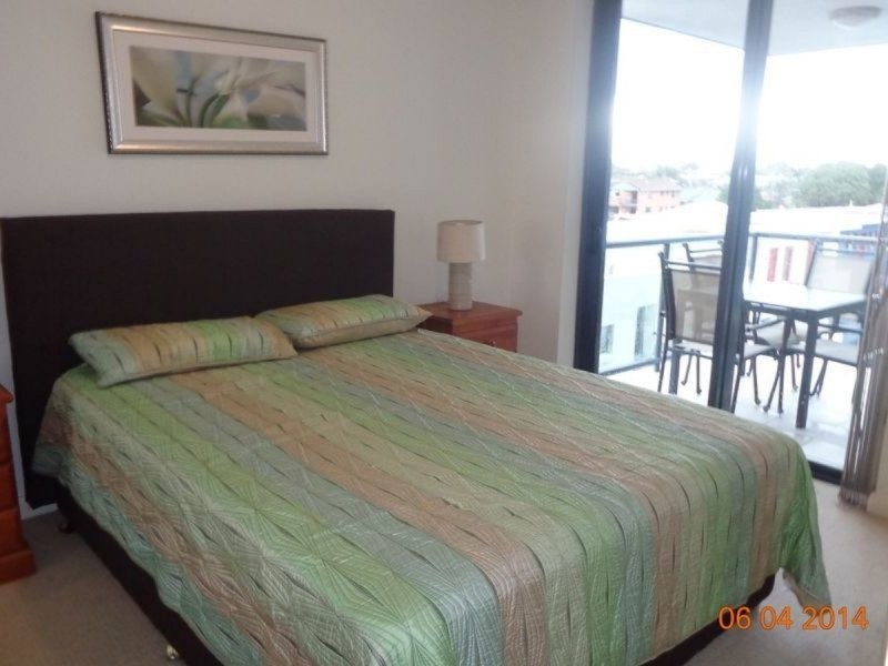 11/136 Marine Parade, Southport QLD 4215