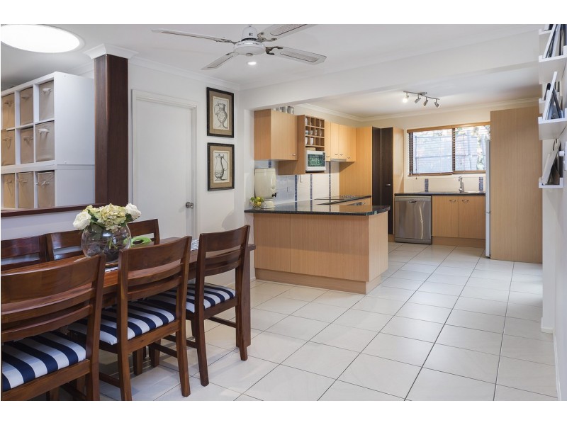 2/27 Galloway Drive, Ashmore QLD 4214