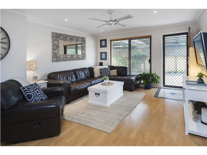 2/27 Galloway Drive, Ashmore QLD 4214